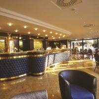 bar